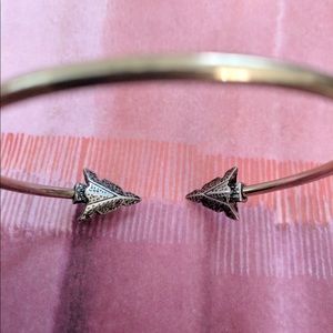Gold Patina Metal Arrowhead Arm Band Bracelet